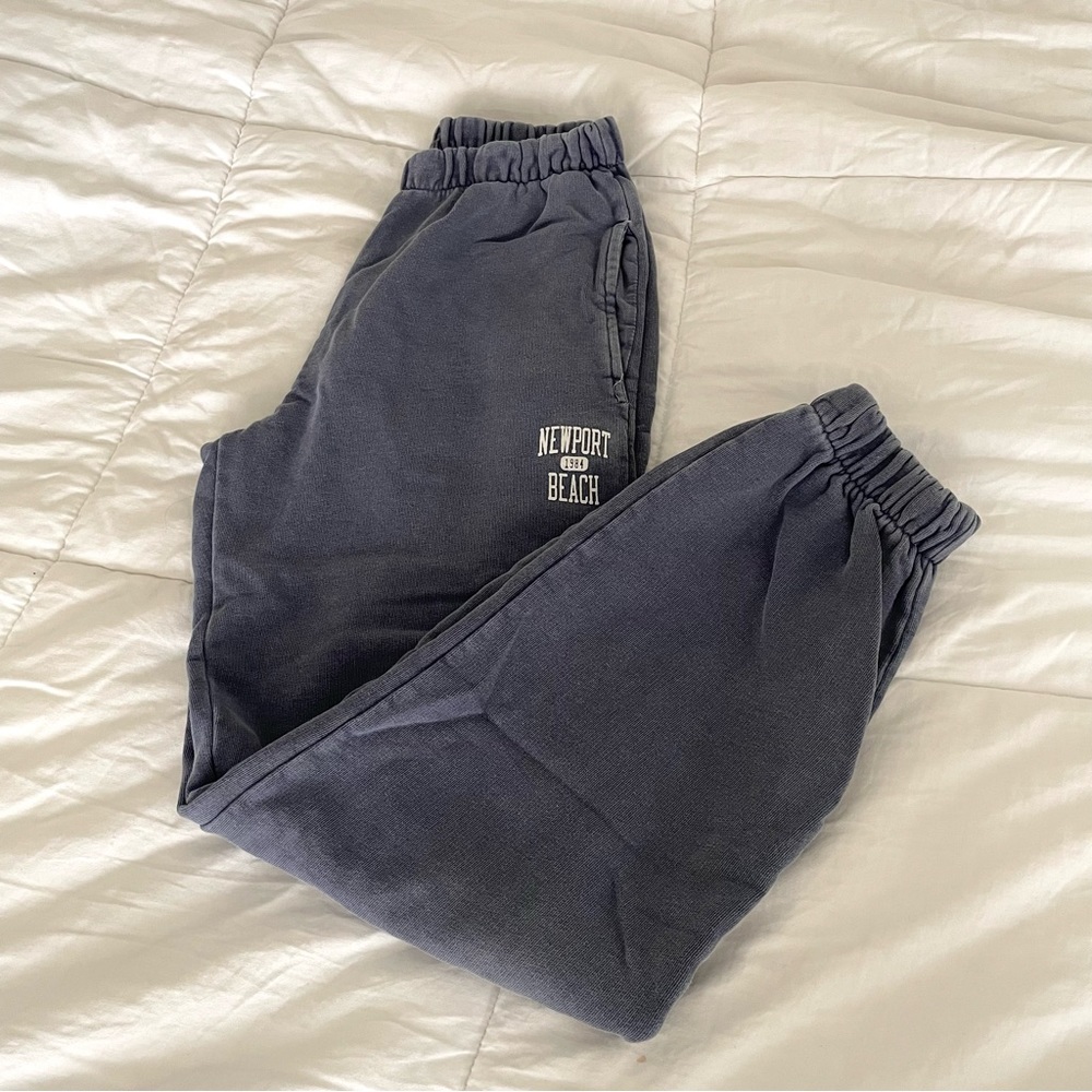 brandy melville navy blue newport beach rosa sweatpants